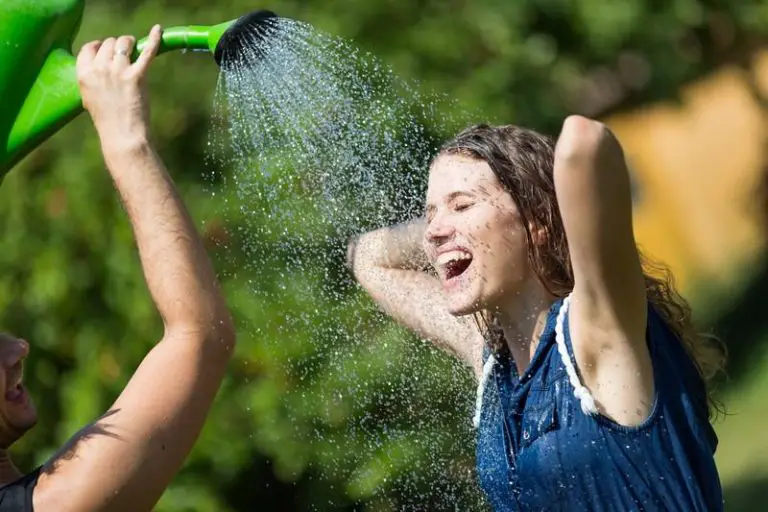 Risque de canicule : les 7 précautions essentielles selon les dermatologues