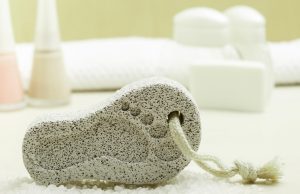 Pieds : 4 raisons de ne plus utiliser de pierre ponce