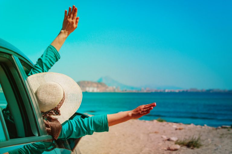 Canicule et départ en vacances : comment éviter le coup de chaud en voiture ?