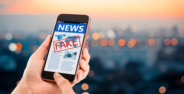 Facebook : comment repérer les “fake news” santé ?